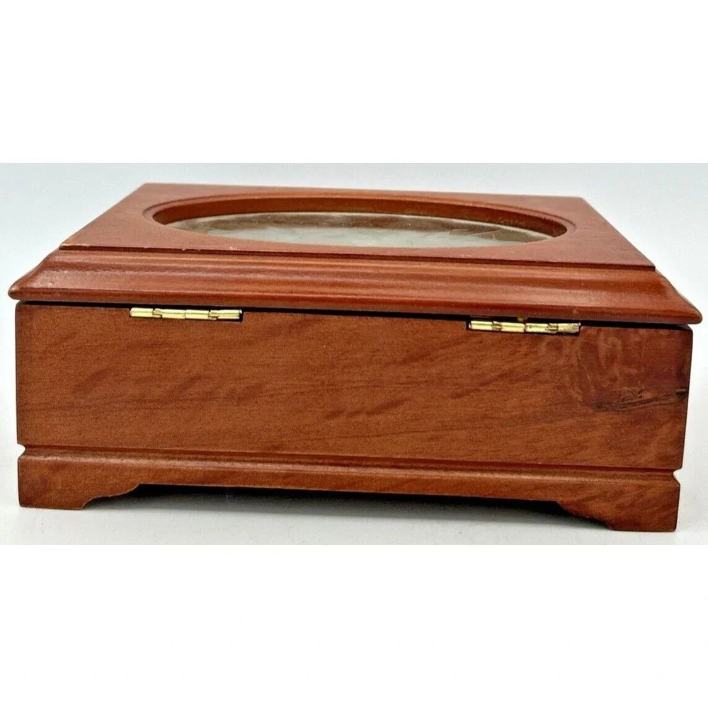 Kmart Corp. Wooden jewelry box with glass window/ 6 5/8